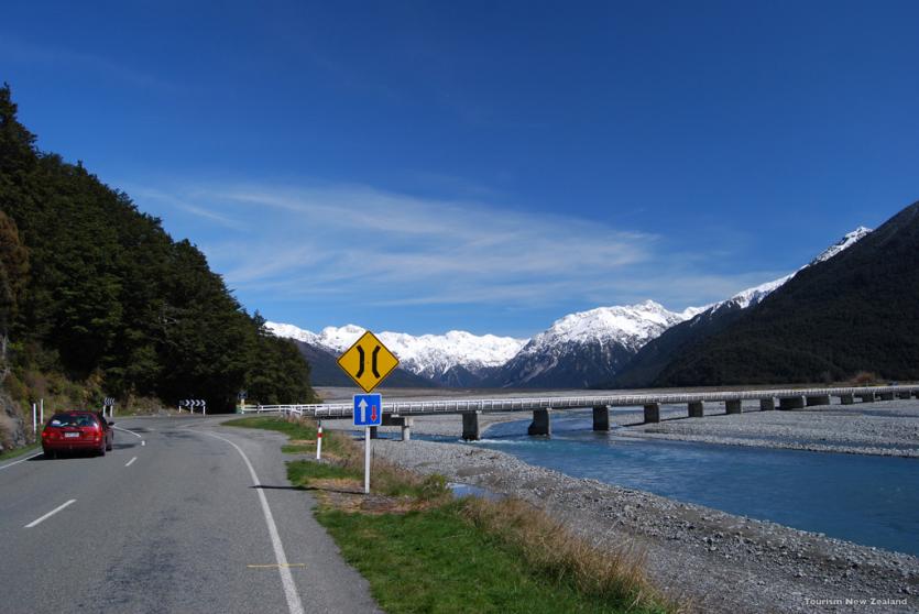 新西兰旅游景点,新西兰景点,新西兰南岛景点,基督城景点,亚瑟通道