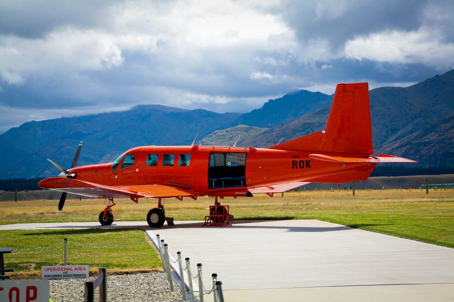 新西兰旅游景点,新西兰景点,新西兰南岛景点,瓦纳卡景点,瓦纳卡湖,瓦纳卡,瓦纳卡湖高空跳伞,南岛高空跳伞