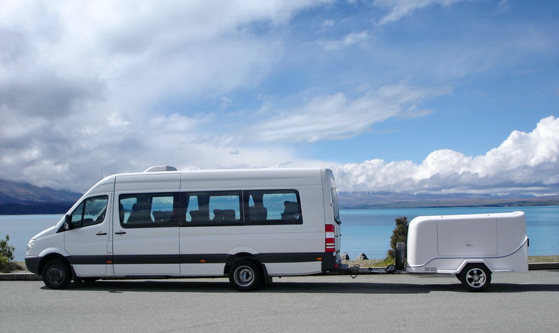 新西兰旅游车,新西兰大巴游,新西兰用车,新西兰包车,新西兰中旅车队,新西兰喜洋洋拼团游