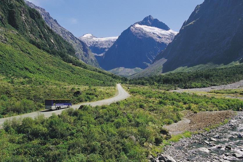新西兰旅游景点,新西兰景点,新西兰南岛景点,峡湾地区景点,峡湾景点,米尔福德公路,米尔福德自驾公路
