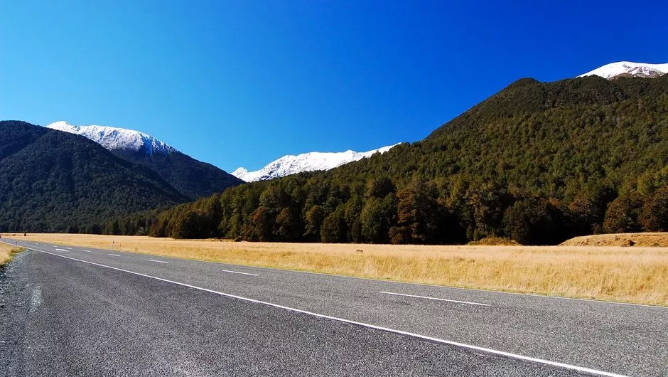 新西兰旅游景点,新西兰景点,新西兰南岛景点,峡湾地区景点,峡湾景点,米尔福德公路,米尔福德自驾公路