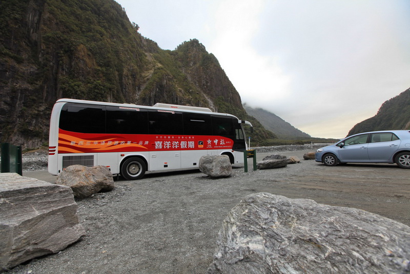 新西兰旅游车,新西兰大巴游,新西兰用车,新西兰包车,新西兰中旅车队,新西兰喜洋洋拼团游